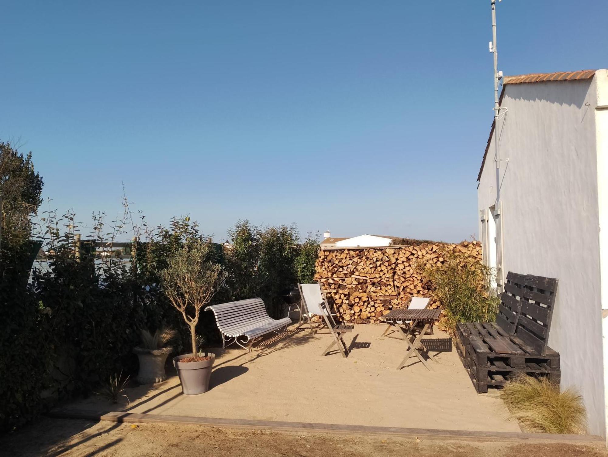 Jolie Maison De Vacances Noirmoutrine Noirmoutier-en-l'Ile Luaran gambar